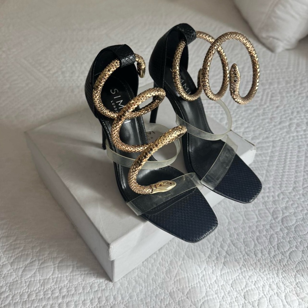 Like New Simmi London Black Snake Print Cuff Stiletto Heels size 6